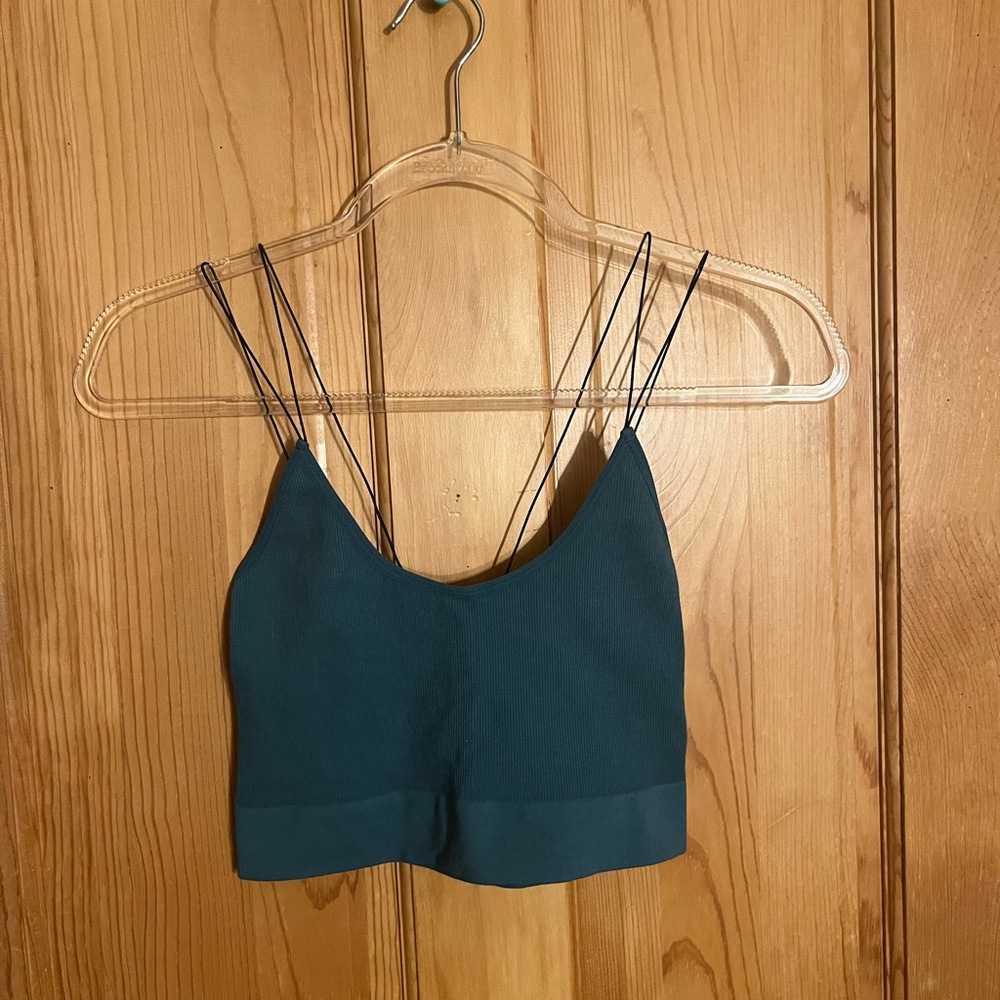 2 Quite Storm tank tops NWT!